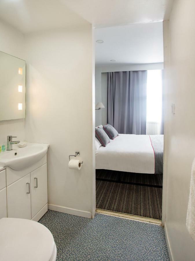 Oyo Lifestyle Hotel Sea Breeze برايتون المظهر الخارجي الصورة